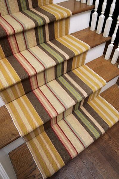  modern interior design with striped rugs and carpets 