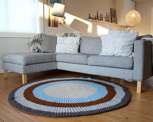modern interior design with striped rugs and carpets