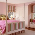 room decorating with vertical stripes