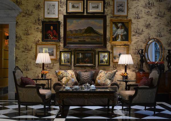 classic interior design style and modern furnishings