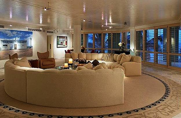  Living room furniture placement, interior with circular sofa 