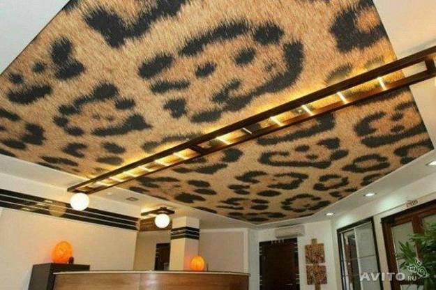 African décor and ethnic interior decorating ideas with African designs