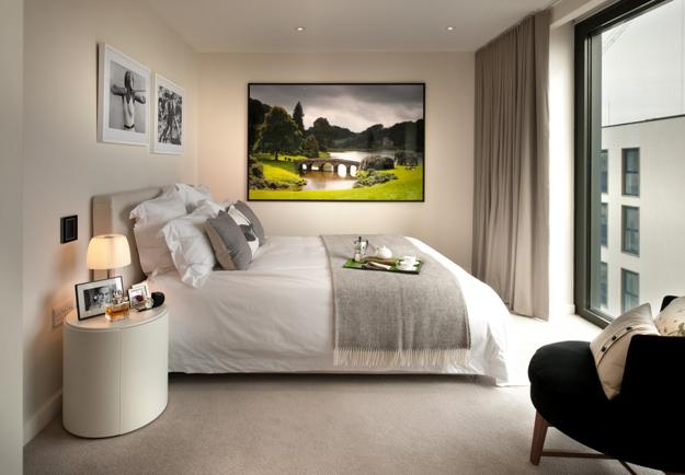 bedroom design with paintings and prints as a modern wall decorations