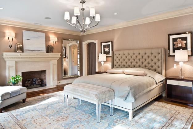 bedroom design with paintings and prints as a modern wall decorations