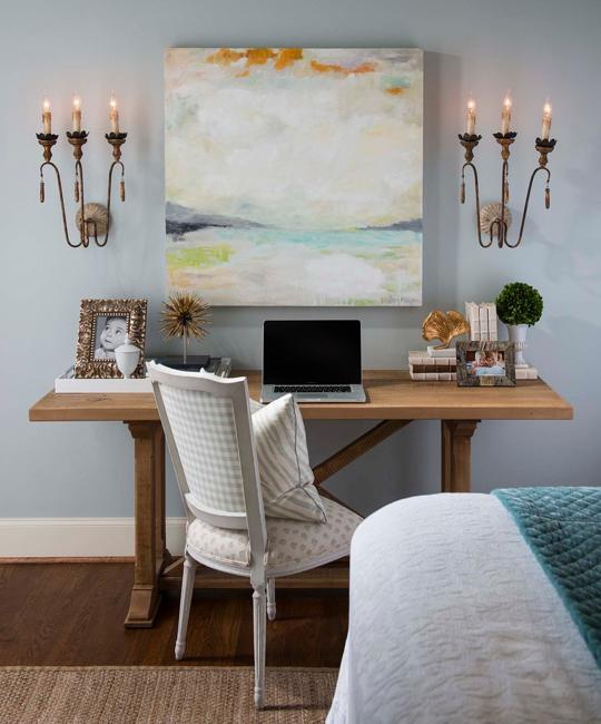 bedroom design with paintings and prints as a modern wall decorations