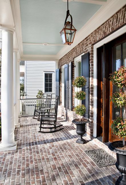 Garden decorations and outdoor home decoration with topiary designs