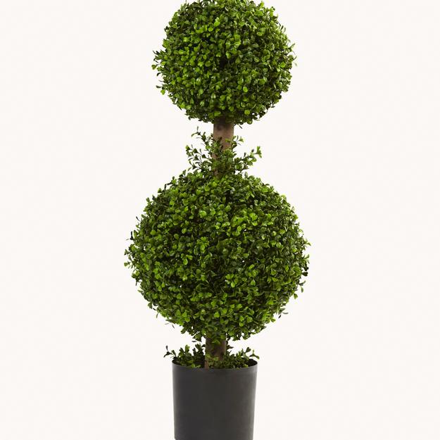 Garden decorations and outdoor home decoration with topiary designs